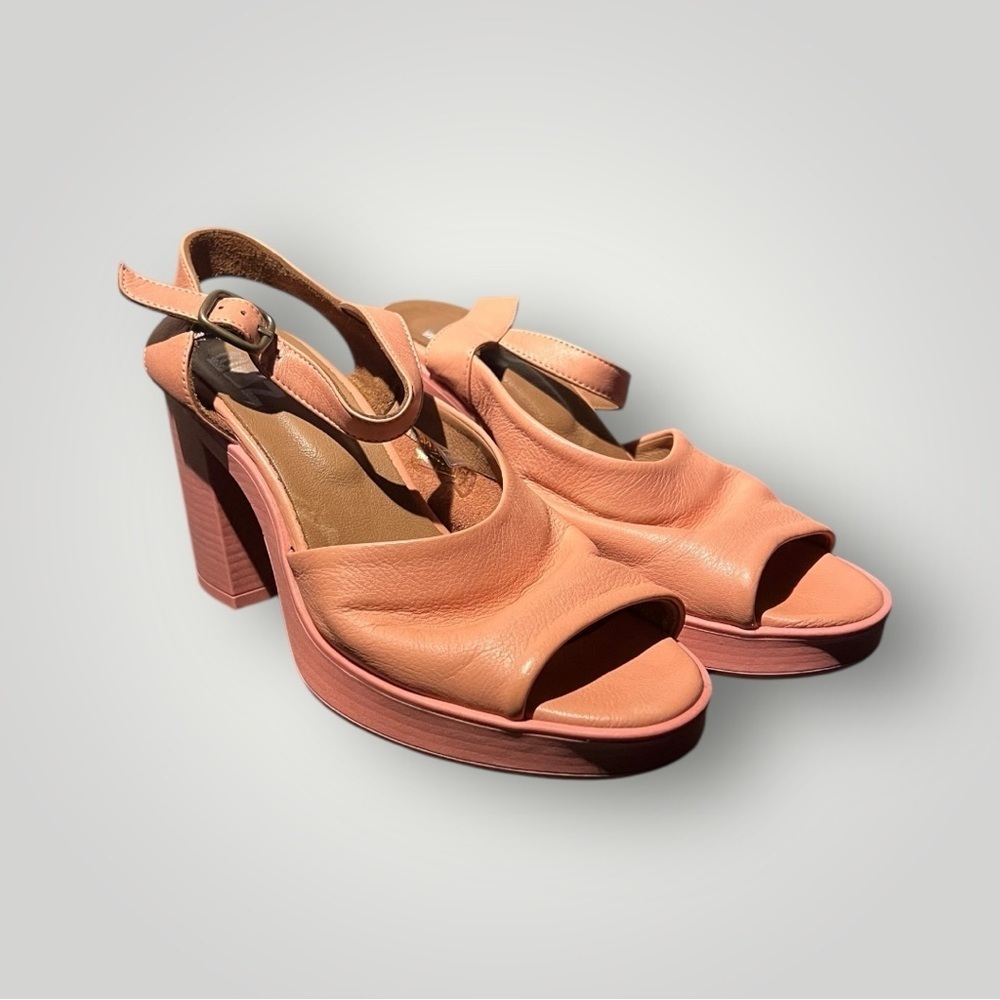 Bueno Peach Leather Platform Sandals - Size 39 - NIB